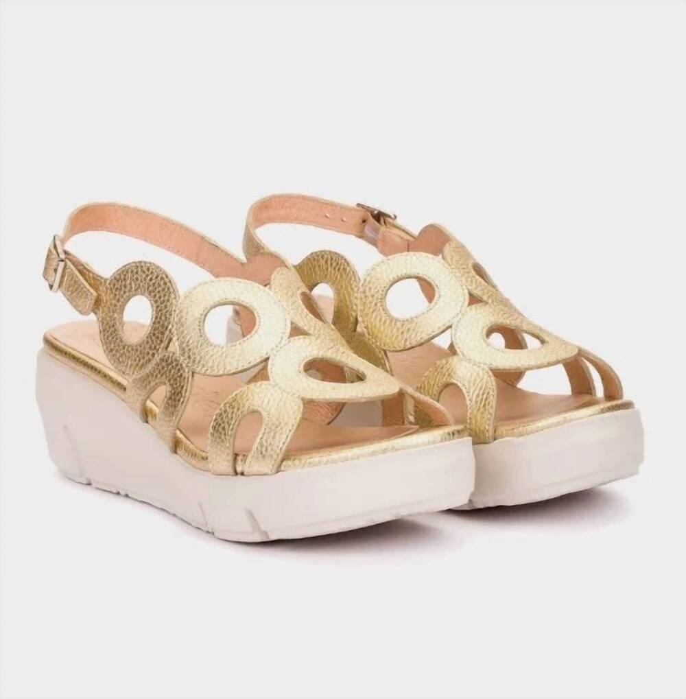 NEW WONDERS women's flynn 82 wedge sandals in max platino